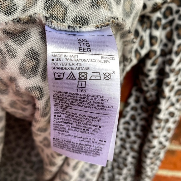 Old Navy Womens 2X White Cheetah Animal Print Soft Lounge Sweater Top - Picture 5 of 8